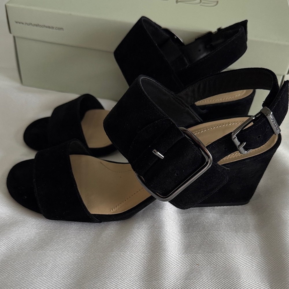 Nurture by Lamaze Black Wedge Sandals
